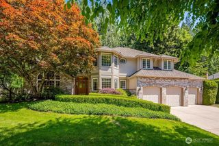 19710 222nd Avenue NE, Woodinville, WA 98077