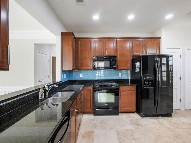 6513 Bradford Court, Hoschton, GA 30548