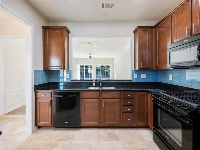 6513 Bradford Court, Hoschton, GA 30548