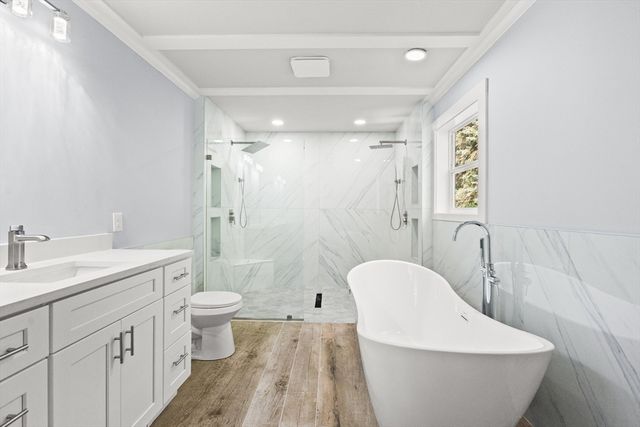 24 Country Club Dr 24, Plymouth, MA 02360