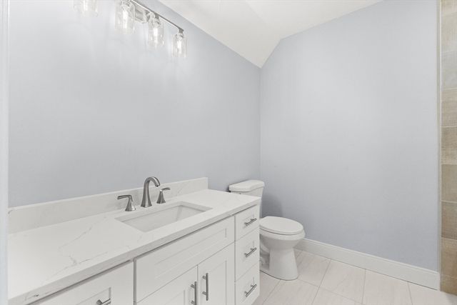 24 Country Club Dr 24, Plymouth, MA 02360