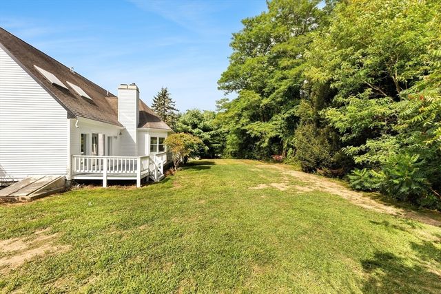 24 Country Club Dr 24, Plymouth, MA 02360