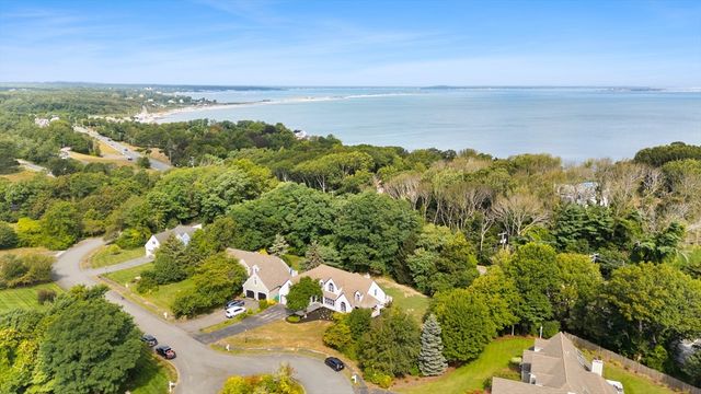 24 Country Club Dr 24, Plymouth, MA 02360