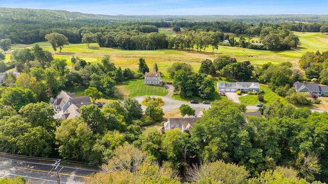 24 Country Club Dr 24, Plymouth, MA 02360