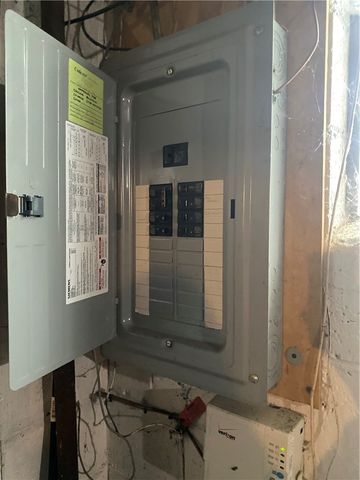 9210 Florida Ave, Penn Hills, PA 15235