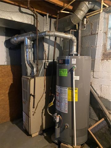 9210 Florida Ave, Penn Hills, PA 15235