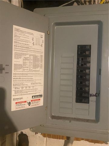 9210 Florida Ave, Penn Hills, PA 15235