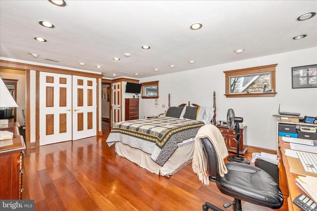 806 PARK AVE, Mount Airy, MD 21771