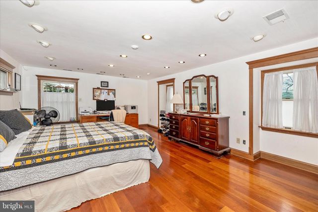 806 PARK AVE, Mount Airy, MD 21771