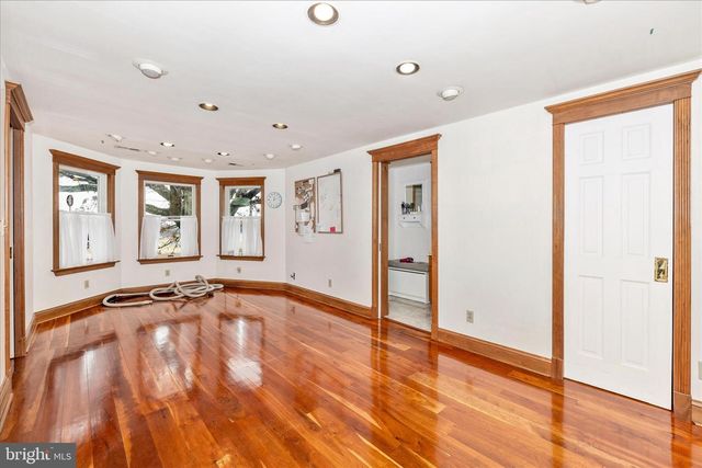 806 PARK AVE, Mount Airy, MD 21771