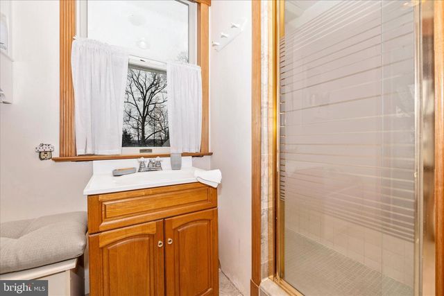 806 PARK AVE, Mount Airy, MD 21771