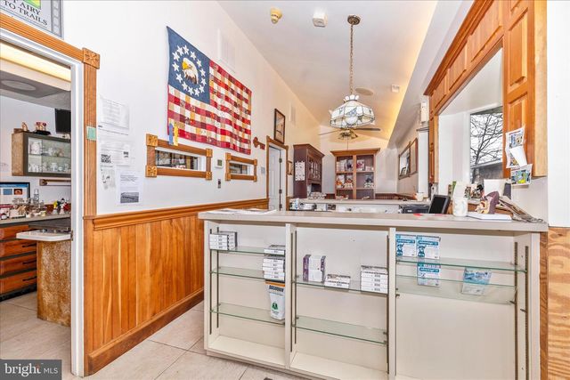 806 PARK AVE, Mount Airy, MD 21771