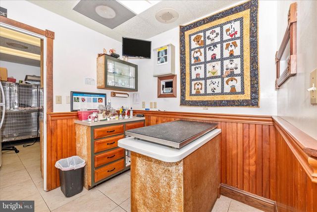 806 PARK AVE, Mount Airy, MD 21771