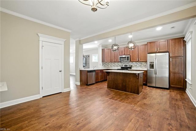 110 Bedford PL, Portsmouth, VA 23701
