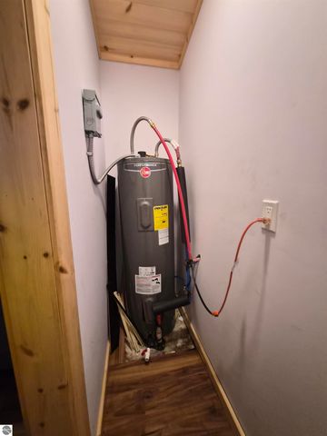 6704 Rapid City Road NW, Rapid City, MI 49676