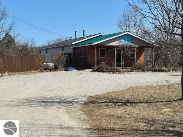 6704 Rapid City Road NW, Rapid City, MI 49676