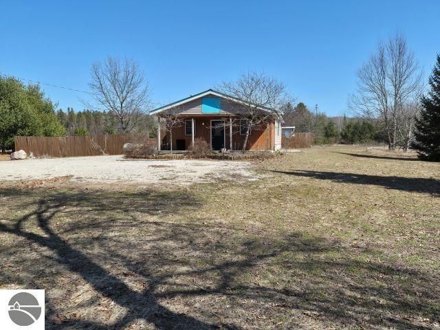 6704 Rapid City Road NW, Rapid City, MI 49676