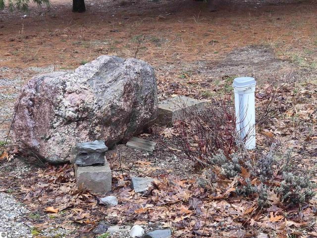 6704 Rapid City Road NW, Rapid City, MI 49676