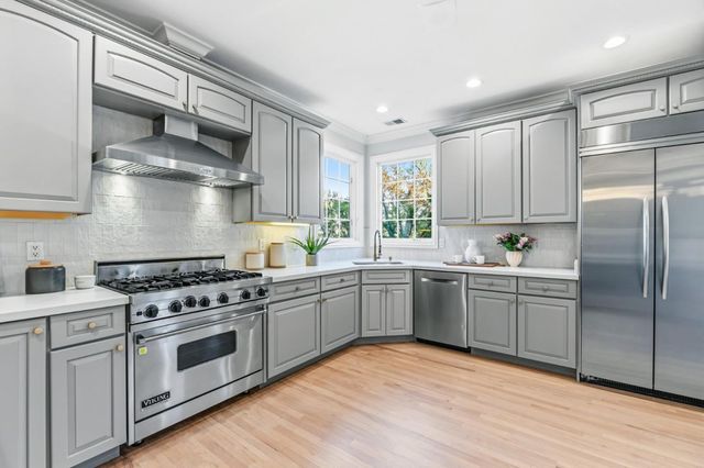 1466 Alvarado Avenue, Burlingame, CA 94010