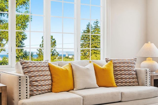 1466 Alvarado Avenue, Burlingame, CA 94010