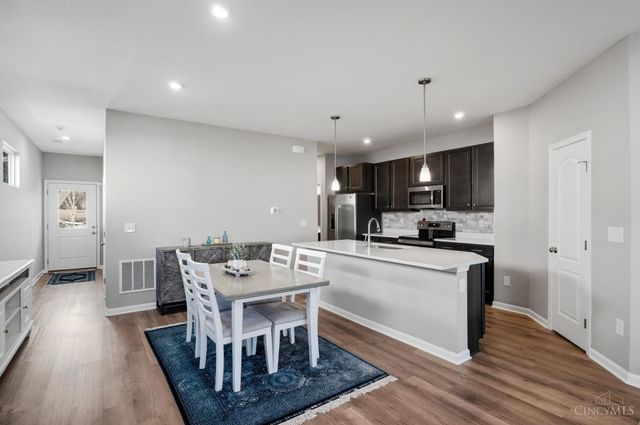 415 Summerlyn Farms Court, Lebanon, OH 45036