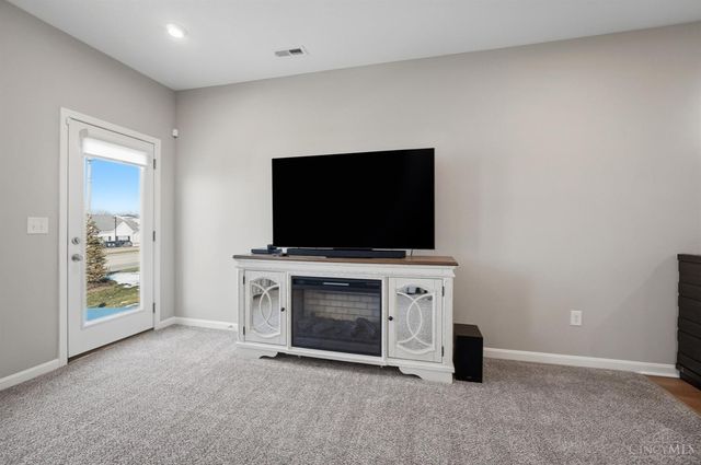 415 Summerlyn Farms Court, Lebanon, OH 45036