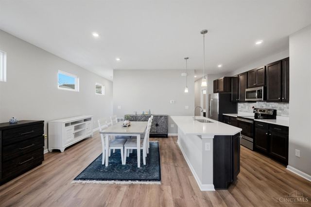 415 Summerlyn Farms Court, Lebanon, OH 45036