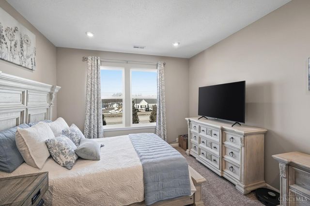 415 Summerlyn Farms Court, Lebanon, OH 45036