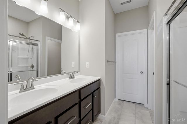 415 Summerlyn Farms Court, Lebanon, OH 45036