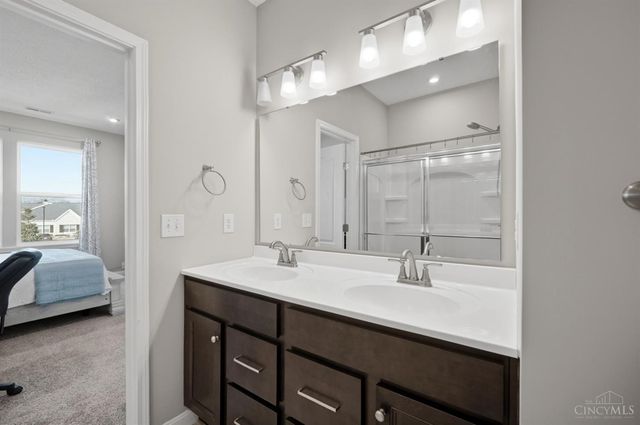 415 Summerlyn Farms Court, Lebanon, OH 45036