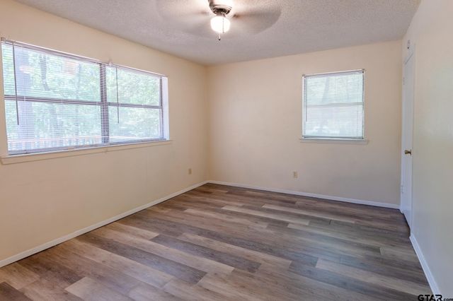 515 Holly Trail East, Holly Lake Ranch, TX 75765