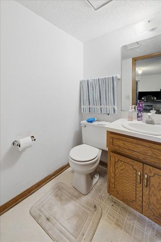 4016 AVENUE C, Council Bluffs, IA 51501