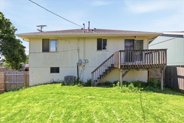 4016 AVENUE C, Council Bluffs, IA 51501