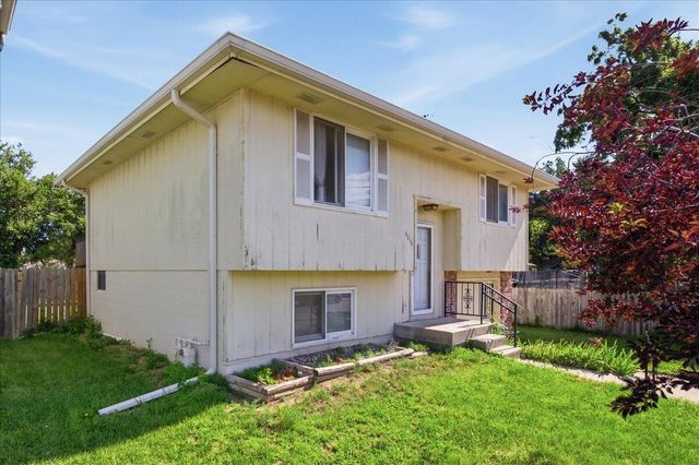 4016 AVENUE C, Council Bluffs, IA 51501