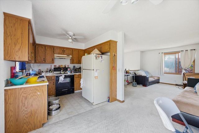 4016 AVENUE C, Council Bluffs, IA 51501