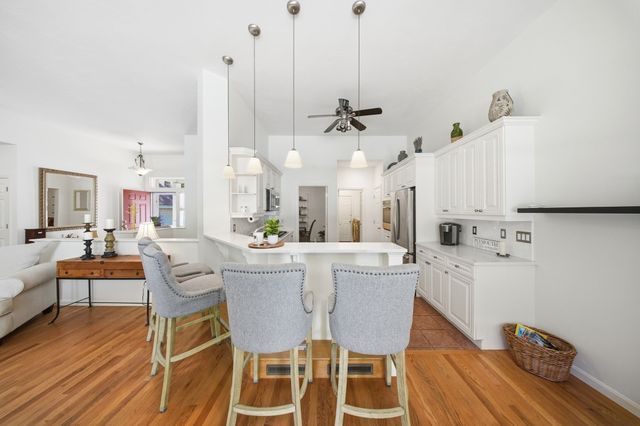 51 Forest Edge, Plymouth, MA 02360