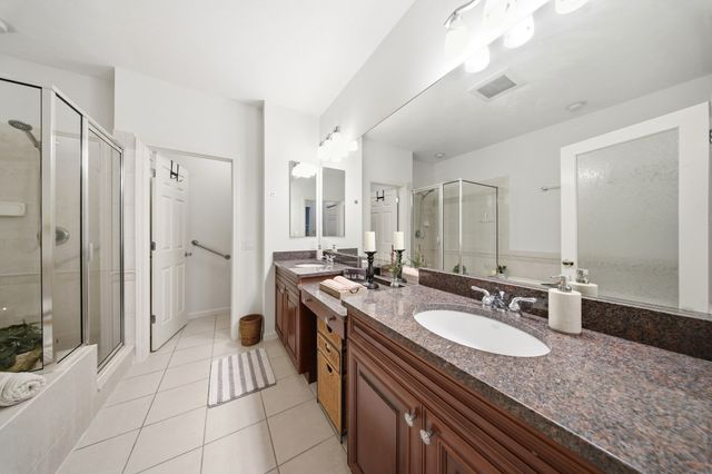 51 Forest Edge, Plymouth, MA 02360