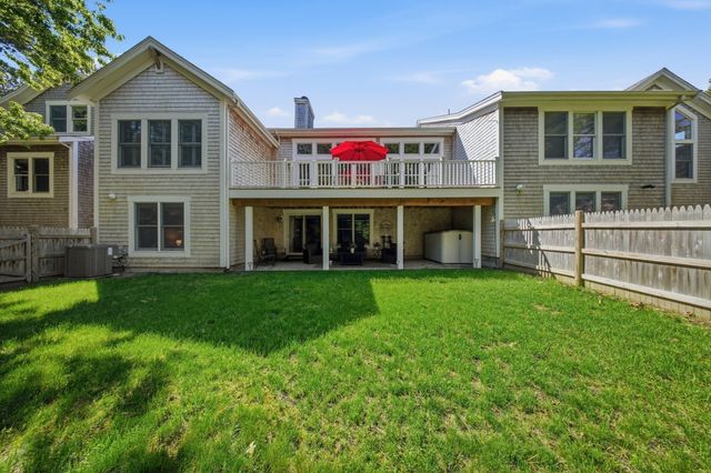 51 Forest Edge, Plymouth, MA 02360