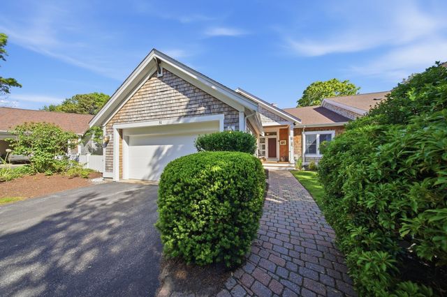 51 Forest Edge, Plymouth, MA 02360