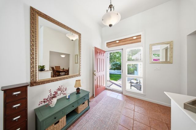 51 Forest Edge, Plymouth, MA 02360
