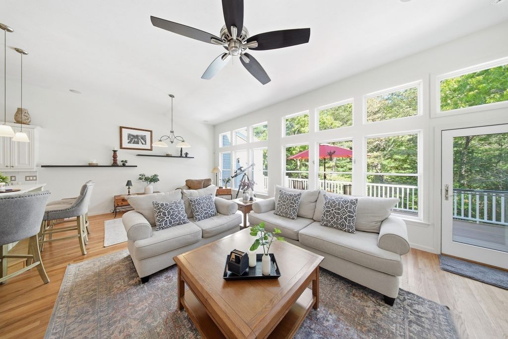 51 Forest Edge, Plymouth, MA 02360