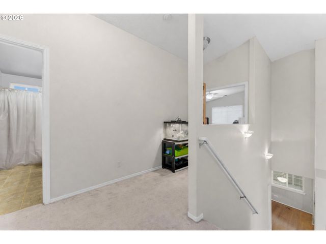 15852 Se UPMAN Way, Damascus, OR 97089