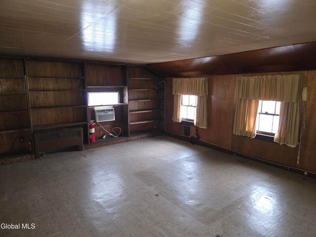 2213 Western Avenue, Guilderland, NY 12084