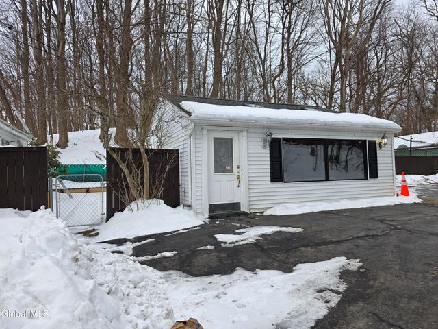 2213 Western Avenue, Guilderland, NY 12084