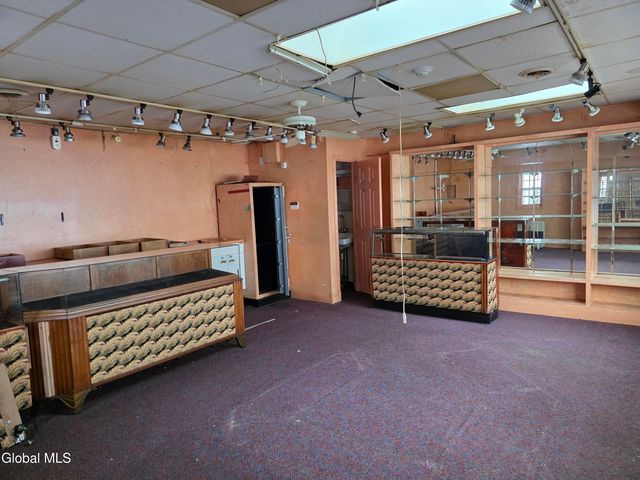 2213 Western Avenue, Guilderland, NY 12084