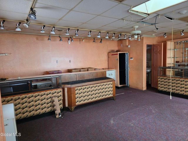 2213 Western Avenue, Guilderland, NY 12084