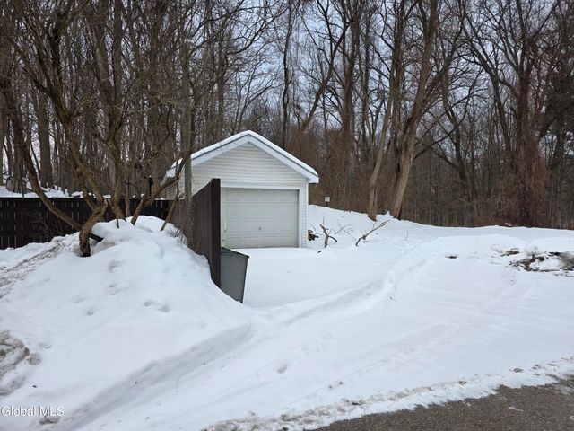 2213 Western Avenue, Guilderland, NY 12084