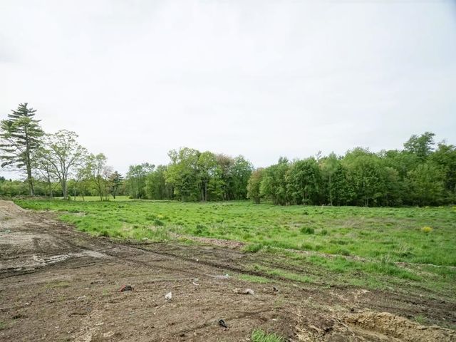 78 Island Pond Road, Derry, NH 03038