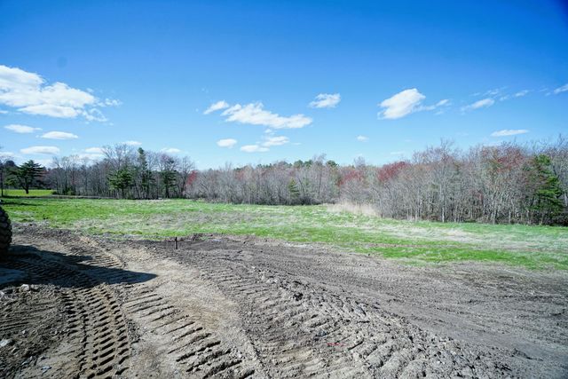 78 Island Pond Road, Derry, NH 03038