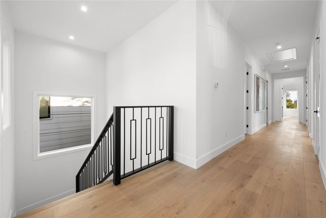 4426 Bonham Street, Dallas, TX 75229